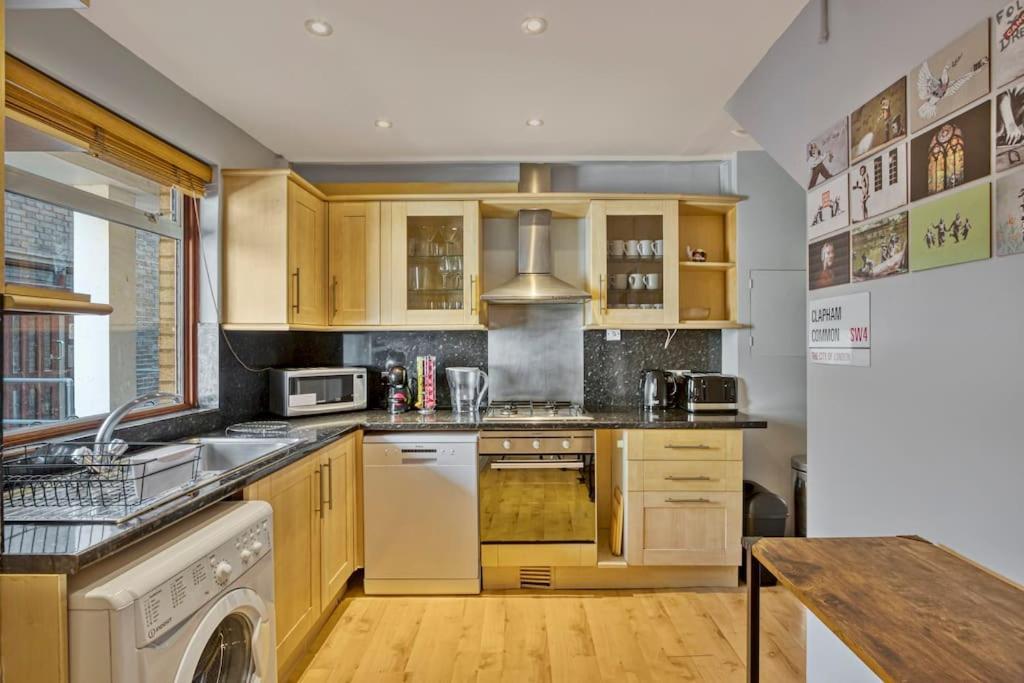 Lovely 3-Bed Clapham Common Лондон Екстер'єр фото