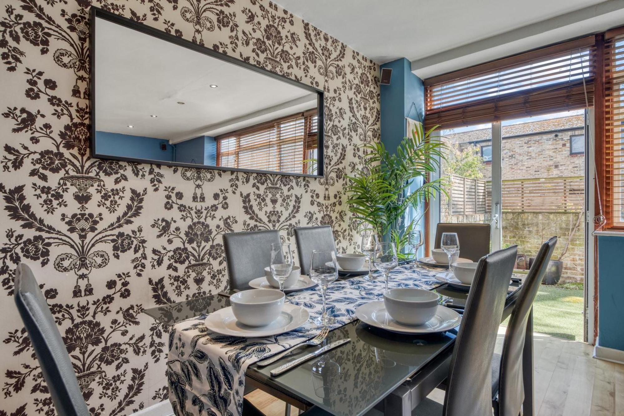 Lovely 3-Bed Clapham Common Лондон Екстер'єр фото