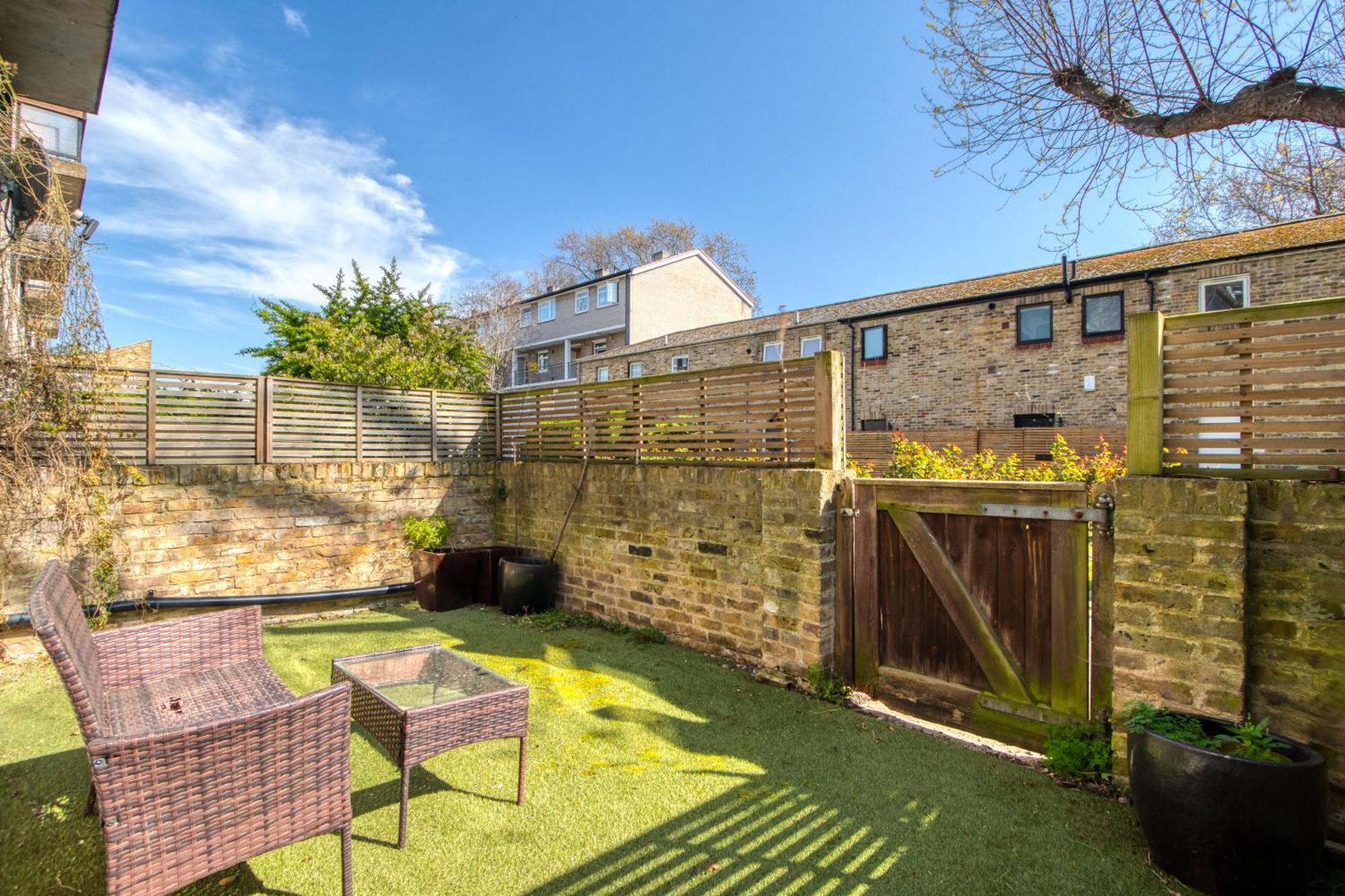 Lovely 3-Bed Clapham Common Лондон Екстер'єр фото